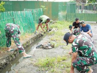 Antisipasi Banjir dan Penyakit, Kodim 1420/Sidrap Gelar Karya Bakti Pembersihan Lingkungan