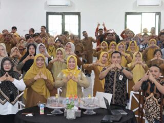 Pusdatin Kemensos RI Bekali 390 Peserta di Sidrap Terkait Instrumen DTSEN Terbaru