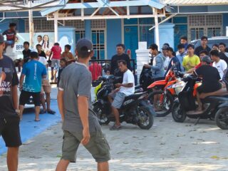 “Listrik Sering Drop, Warga Sidrap Geruduk PLN: Dari Keluhan Usaha Lumpuh hingga Pimpinan Tak Ada di Tempat”