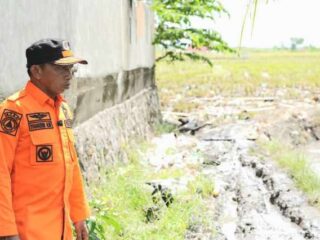 Keliling Pantau Banjir, Bupati Sidrap Soroti Penyebab dan Solusi