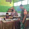 Babinsa Kodim 1420/Sidrap Dampingi Penyaluran Makan Bergizi Gratis