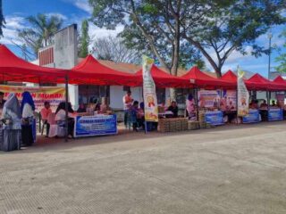 Warga Sidrap Diserbu Pasar Murah Bulog, Beras hingga Minyak Dijual Hemat