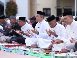 Shalat Idul Adha 1447H Bersama Warganya, Kapolres Sidrap Apresiasi Capaian Ekonomi Daerah 