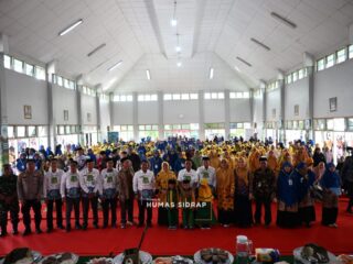 Penuh Keceriaan, Bupati dan Wabup Sidrap Dampingi Prosesi Kelulusan TK Aisyiyah Bustanul Athfal