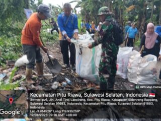 Danpos Ramil 05/Dua Pitue Bersama Forkopimcam Pitu Riawa Gelar Kerja Bakti Jumat Bersih di Desa Sumpang Mango