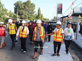 Tinjau Pengerjaan Ruas Jalan Rappang-Pangkajene, Gubernur Sulsel Harapkan Manfaat Optimal bagi Warga