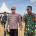 Keren! Penerjun Kostrad Mendarat di Kanyuara, Dandim dan Kapolres Sidrap Sambut Bak Kawan Sendiri
