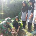 Sambut HUT TNI ke-81, Koramil 03/Maritengngae Bersama Santri Tanam Pohon di Allakuang