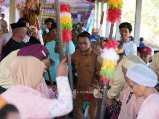 Kemarau El Nino Tak Patahkan Semangat Petani Botto, Panen Raya Dirayakan dengan Mappadendang