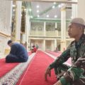 Safari Sholat Subuh Babinsa Pererat Kemanunggalan TNI dengan Rakyat