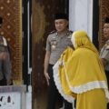 Kapolres Sidrap Sapa Jamaah Masjid Raya Pangkajene Lewat Safari Subuh